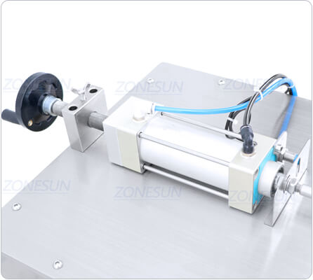 Машина для розлива небольшого объема X4 Small Volume Filling Machine X4