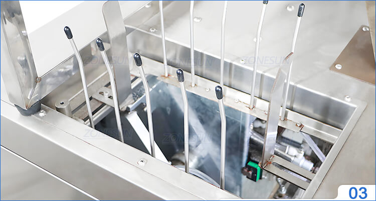 颗粒预制袋称重灌装封口机