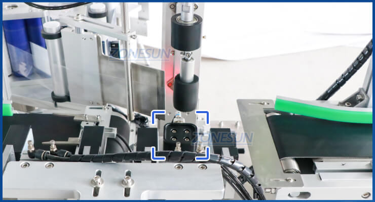 square bottle labeling machine x5